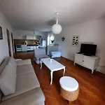 Family Nona Apartment